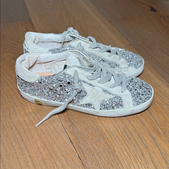 Authentic Girls Golden Goose Sneakers - Picture 4 of 6